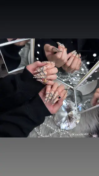 ネイル 加納 莉音のネイルデザイン