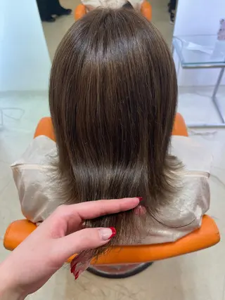 ミディアム パーマ 鶴﨑 美優亜のヘアスタイル