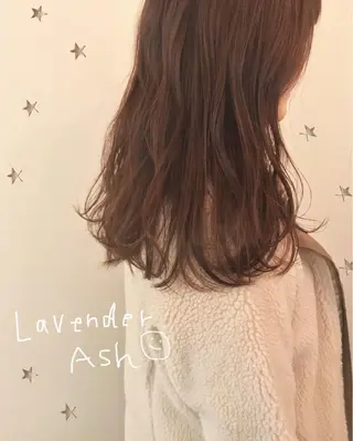 セミロング カラー 市川 千夏のヘアスタイル