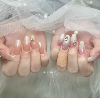 ネイル Hin Nailsのネイルデザイン