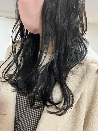 セミロング ハイトーンカラー🩵 耳ツボジュエリー👂のその他イメージ