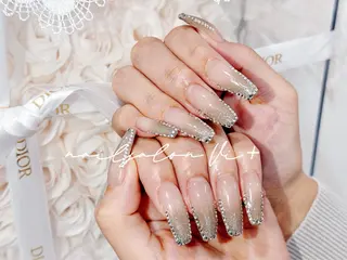 ネイル ✨Nailsalon Vi+✨のネイルデザイン