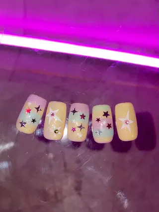 ネイル PINS16✴︎ 原宿ネイリストumiのネイルデザイン