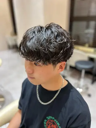 ショート パーマ メンズ 波巻きスパイラルパー マ/シャドウパーマ駿のヘアスタイル