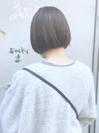 ショート カラー 井上 美奈子のヘアスタイル