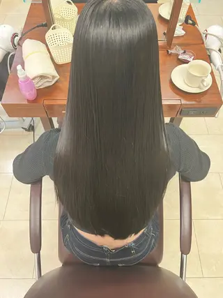 ロング 透明感カラー✨ 縮毛矯正のヘアスタイル