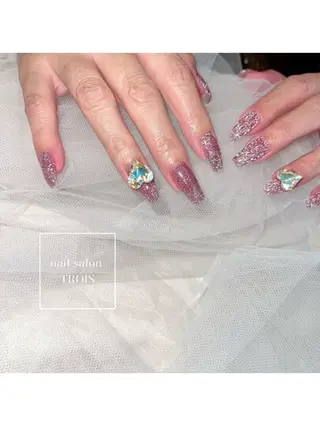 ネイル Nail salon TROISのネイルデザイン
