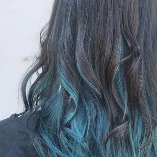 ロング 春日 涼太のヘアスタイル