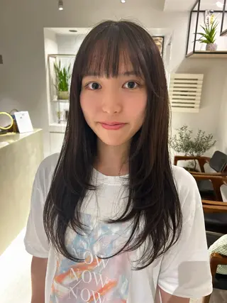 ロング 暖色カラー 奥村陽花のヘアスタイル