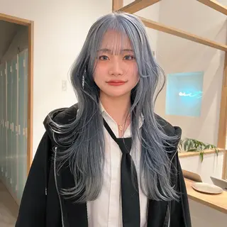 ロング カラー 小島 詩織のヘアスタイル