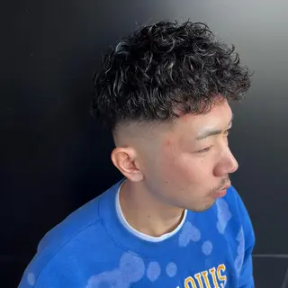 ショート パーマ 豊崎 佑輔のヘアスタイル