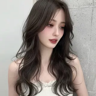 セミロング mao🎀マツエク／ レイヤーカットのマツエク・マツパデザイン