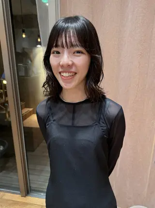 ミディアム パーマ 大橋 芽衣のヘアスタイル