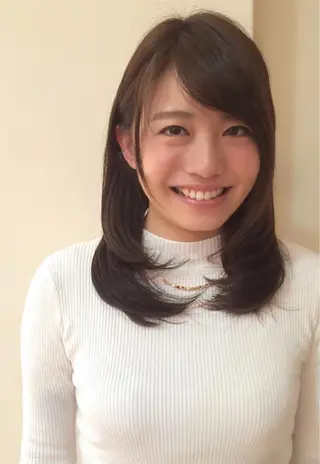 ミディアム セミロング カラー タジマ ヤスヒサのヘアスタイル