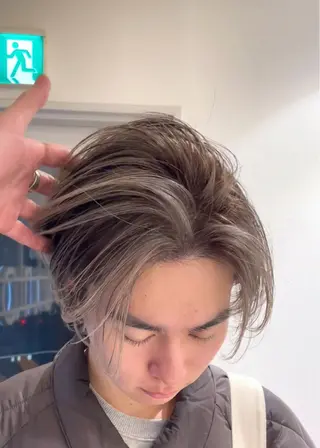 ミディアム カラー パーマ ヘアアレンジ メンズ メンズバレイヤージュ 🌫ハイライトのヘアスタイル