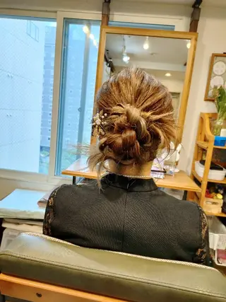 ヘアアレンジ HempBeauty 浅野アサミのヘアスタイル