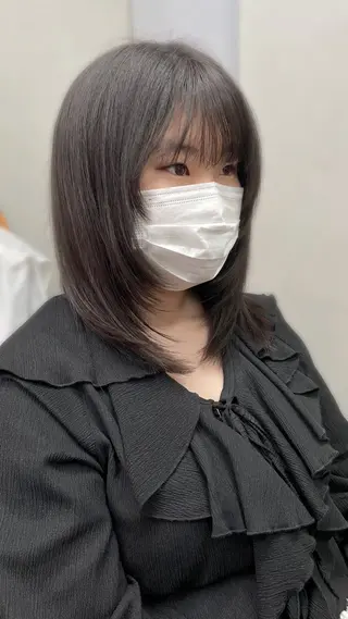 ミディアム nico麻生 加賀谷 すみれのヘアスタイル