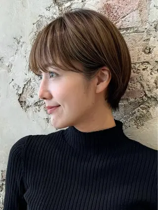ショート カラー 💍新宿ショート 💍岩田莉奈のヘアスタイル