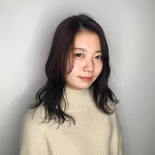 ミディアム カラー トクシ ーのヘアスタイル