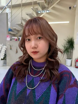 ミディアム 園田 奈津のヘアスタイル