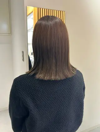 ミディアム カラー Nana/透けカラー ×似合わせカットのヘアスタイル