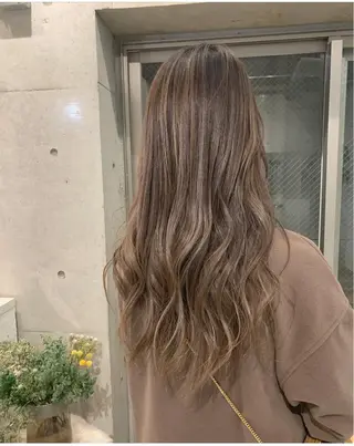 ロング カラー ヘアアレンジ 🎀透明感カラーෆ 🪄Maikoのヘアスタイル