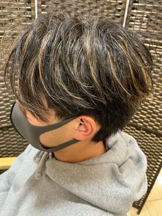 カラー メンズ 斉藤 凜のヘアスタイル