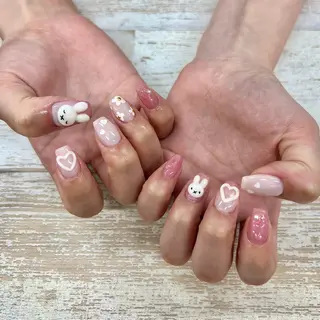 ネイル GRANDEUR焼津 Nana🦖のネイルデザイン