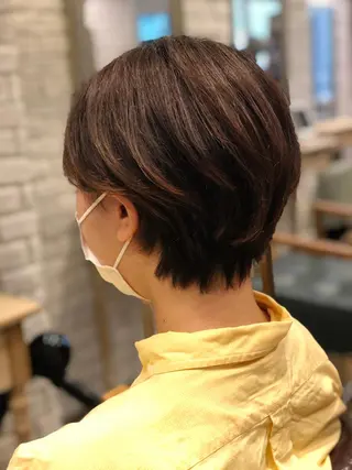 ショート 松﨑 亜々人のヘアスタイル
