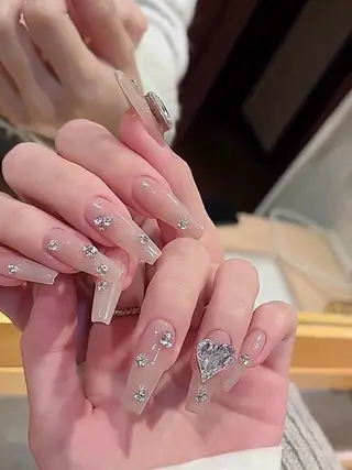 ネイル FJ ネイルサロンのネイルデザイン