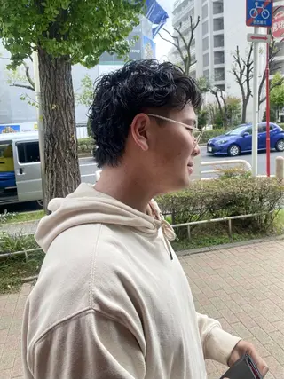 パーマ メンズ マツザキ マナトのヘアスタイル