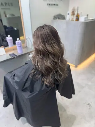 ロング カラー ギャルの女神/ Shionのヘアスタイル