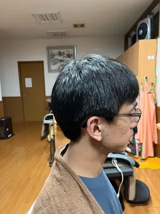 ショート メンズ 藤崎 光のヘアスタイル