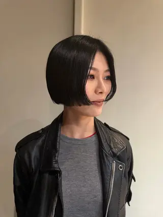 ショート かえで🧶 ボブ/ハイトーンのヘアスタイル