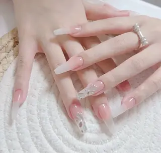 ネイル D-BEAUTY Nailsalonのネイルデザイン