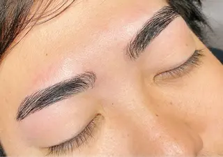 メンズ アイブロウ まつ毛パーマ専門& men's眉AYAの眉毛・アイブロウイメージ