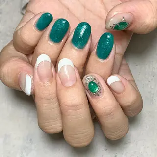 ネイル FIORITURA aiのネイルデザイン