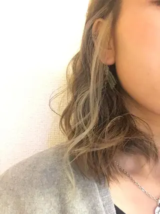 カラー 松下 輝璃のヘアスタイル