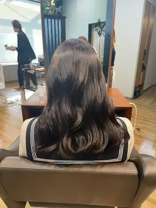 セミロング マキノ キョウカのヘアスタイル