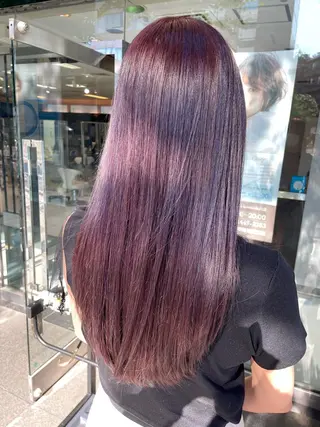ロング カラー アートディレクター 尾内 友美のヘアスタイル