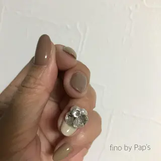 ネイル fino by Pap's所属・西畠 真由美のネイルデザイン