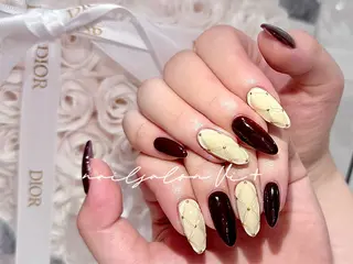 ネイル ✨Nailsalon Vi+✨のネイルデザイン