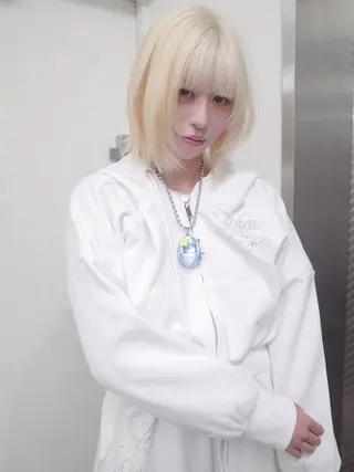 ミディアム IDE AYANEのヘアスタイル