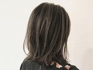 ミディアム カラー LOOP 佐藤のヘアスタイル