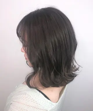 ショート カラー 手島 カミラのヘアスタイル