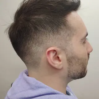 ショート smash所属・佐 藤のヘアスタイル