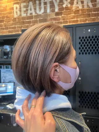 ショート カラー パーマ ヘアアレンジ メンズ キッズ ネイル マツエク・マツパ アイブロウ 久木原 ゆりのヘアスタイル