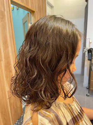 ミディアム パーマ kuschel モリオカのヘアスタイル