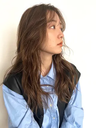 ロング カラー パーマ ヘアアレンジ メンズ キッズ ネイル マツエク・マツパ アイブロウ ウルフレイヤーカット /チヒロのヘアスタイル