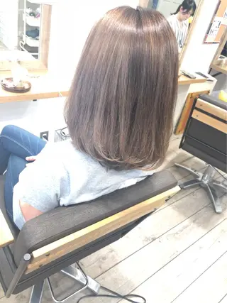 ミディアム カラー ヘアアレンジ 顔周りカット・相談 レイヤーも◎しずくのヘアスタイル